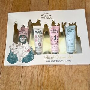 Disney Winnie the Pooh 4 hand cream set